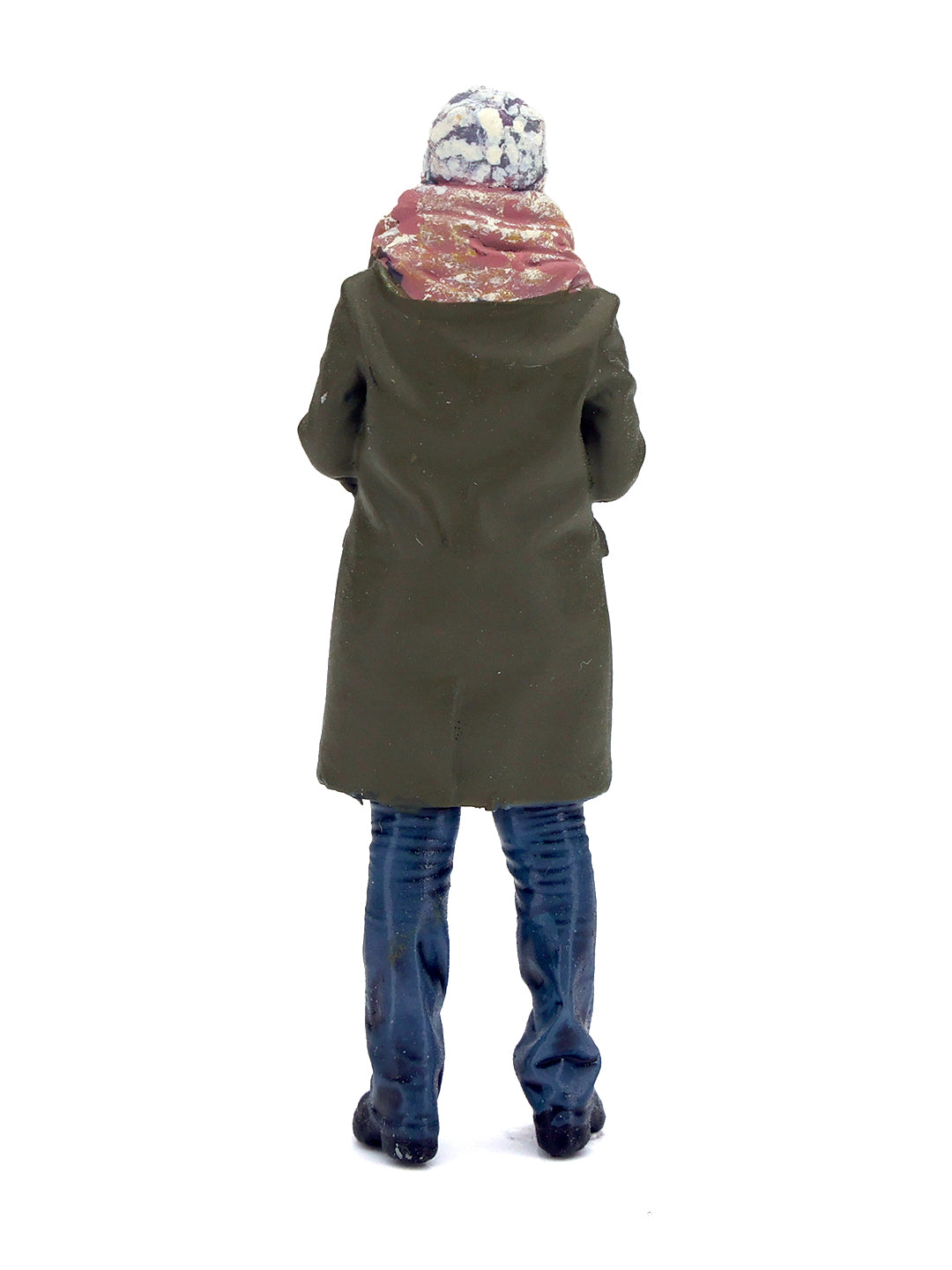 Tara Figures TAR030 - Woman with Winter Coat