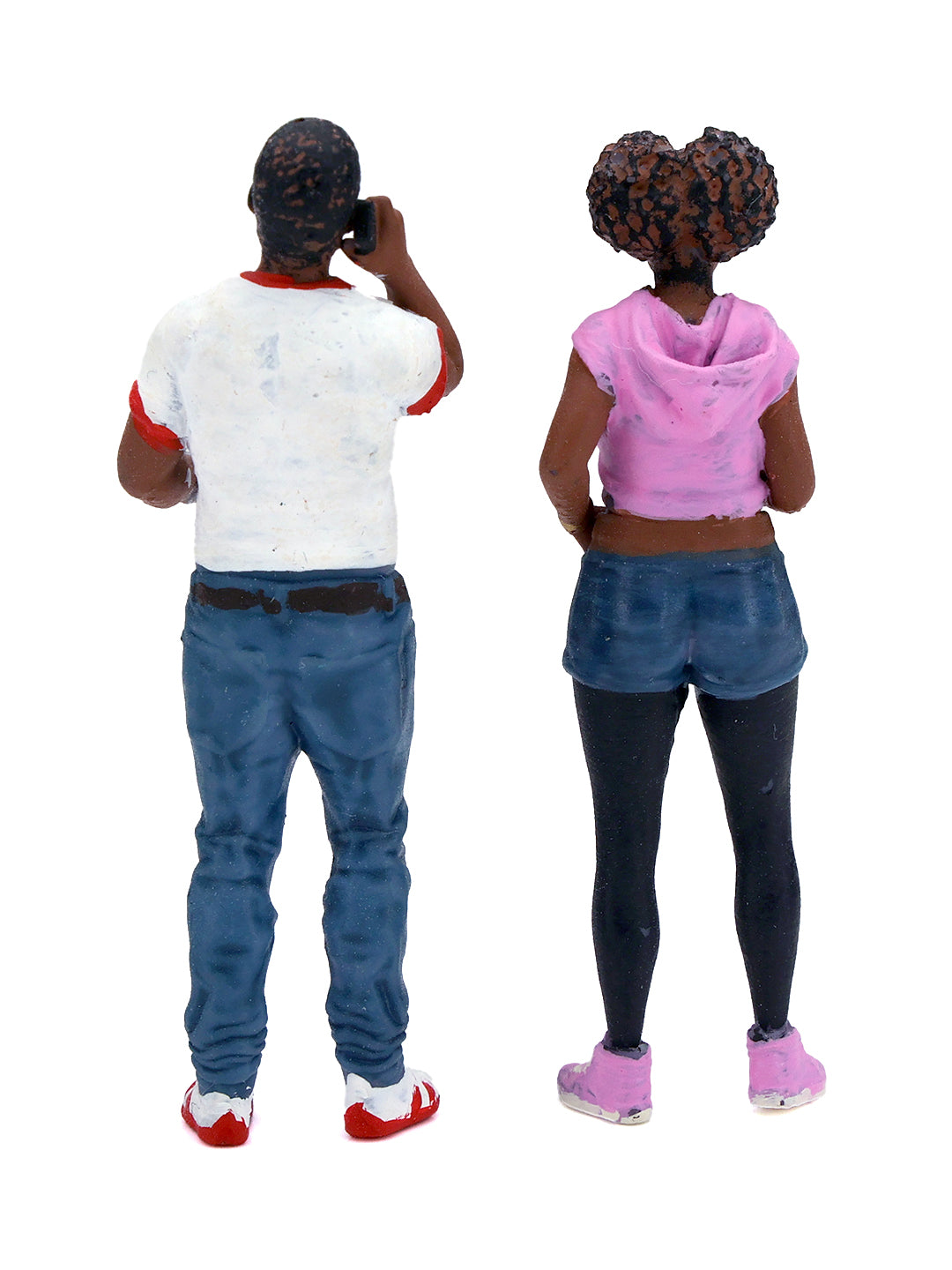 Tara Figures TAR056 - Young Couple with Coffee
