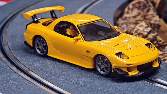Avant Slot JDM01B - PRE-ORDER NOW! - Mazda FD RX-7 - yellow